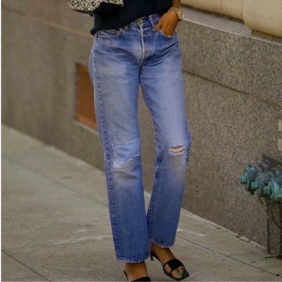 LEVIS Vintage 501 Distressed Classic Wash Straight Leg Jeans - Picture 1 of 16